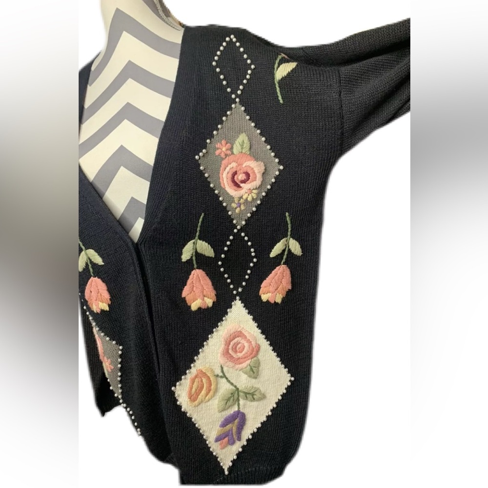 Vintage Cristina Embroidered 3D Knit Floral Beaded Cardigan Large Button Whimsy - Picture 6 of 9
